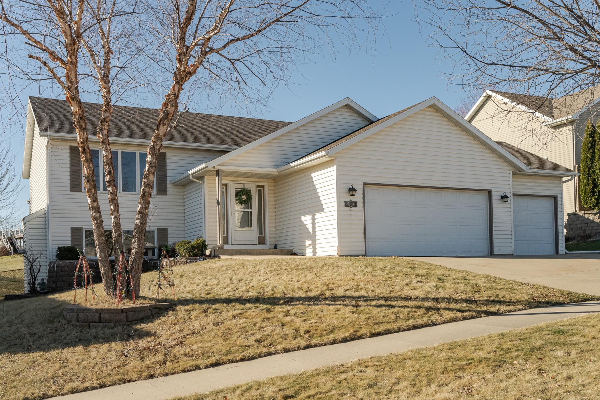 4512 Manor Park Drive, Rochester, Minnesota image 2