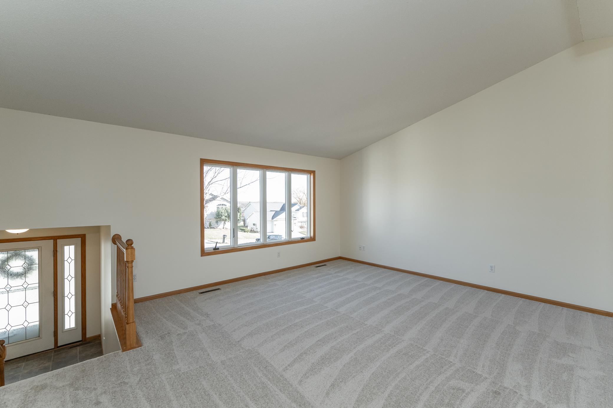 4512 Manor Park Drive, Rochester, Minnesota image 4