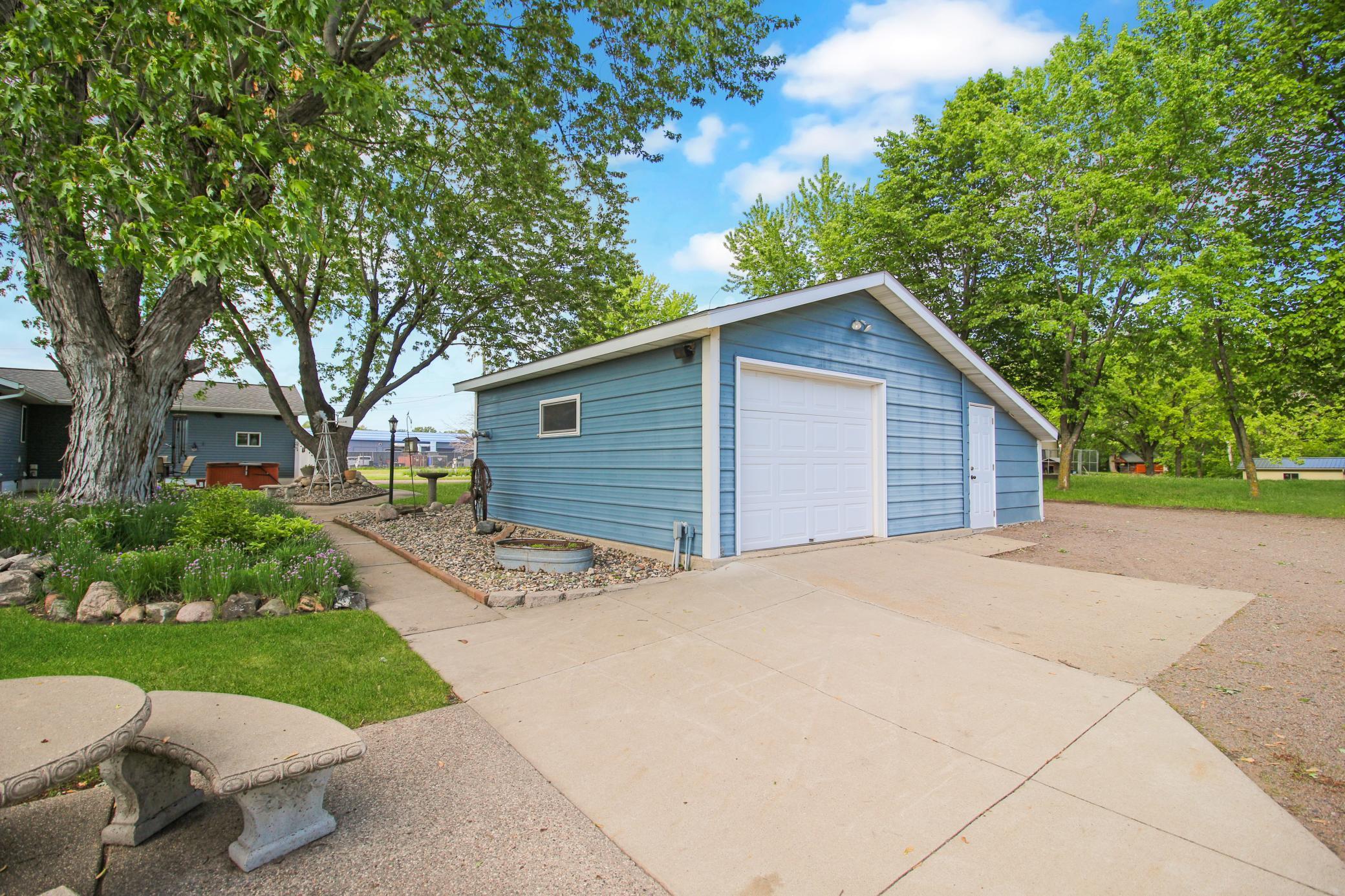 69 5th Street, Richmond, Minnesota image 5