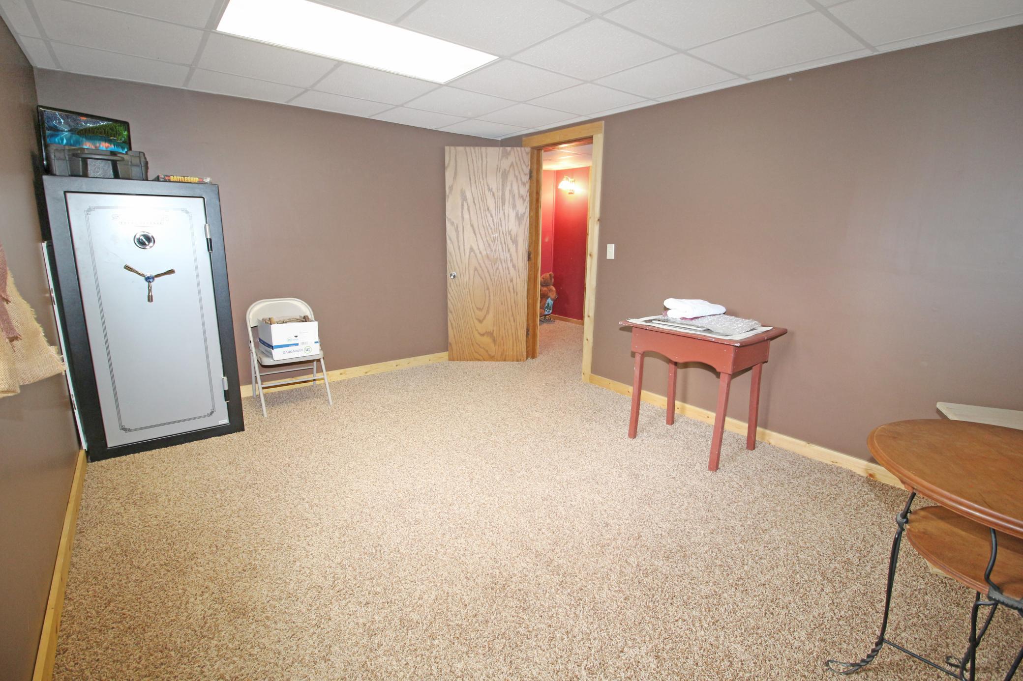 69 5th Street, Richmond, Minnesota image 21