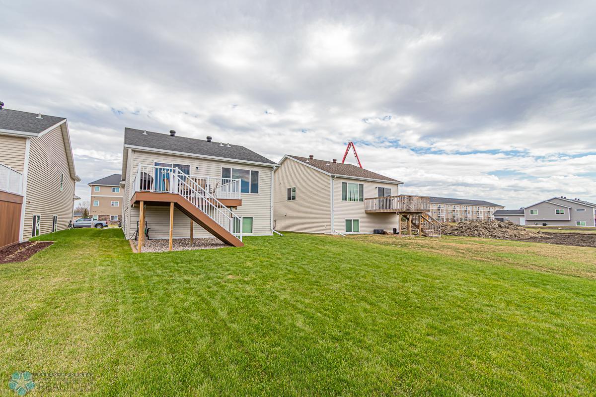 Moorhead, Minnesota 56560, United States, 4 Bedrooms Bedrooms, ,2 BathroomsBathrooms,Residential,Pending,55130