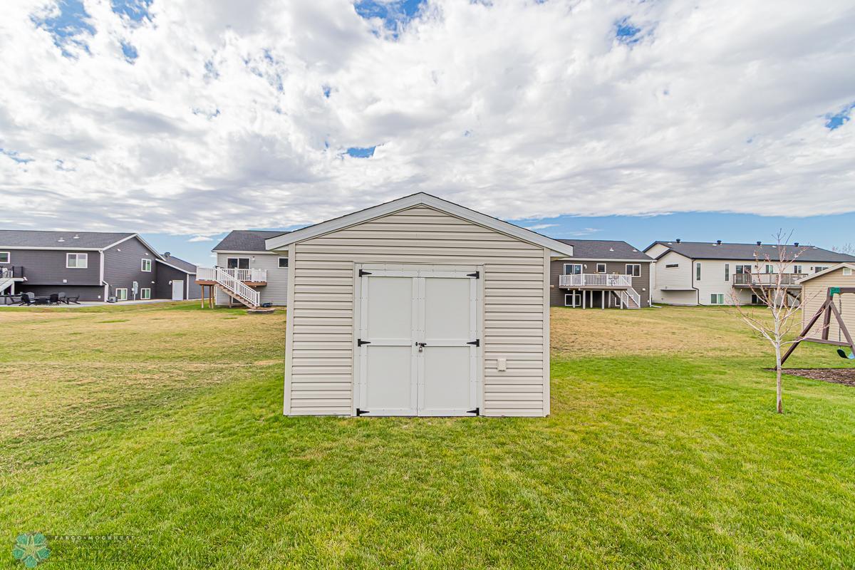 Moorhead, Minnesota 56560, United States, 4 Bedrooms Bedrooms, ,2 BathroomsBathrooms,Residential,Pending,55130