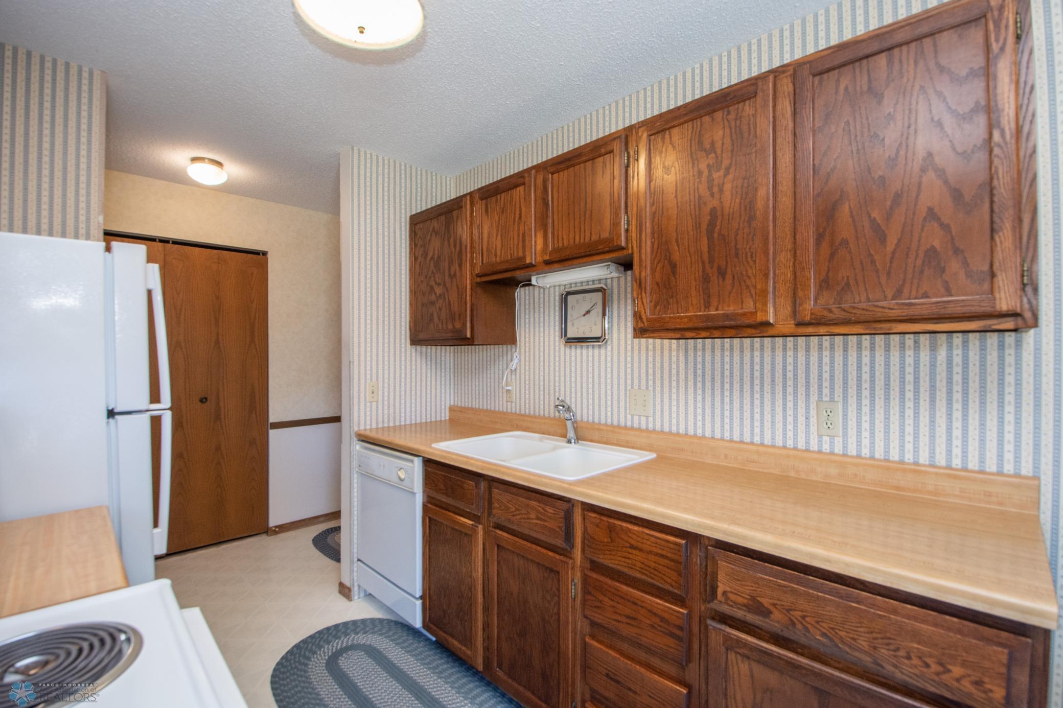 3406 2nd Street #C20, Fargo, North Dakota image 7