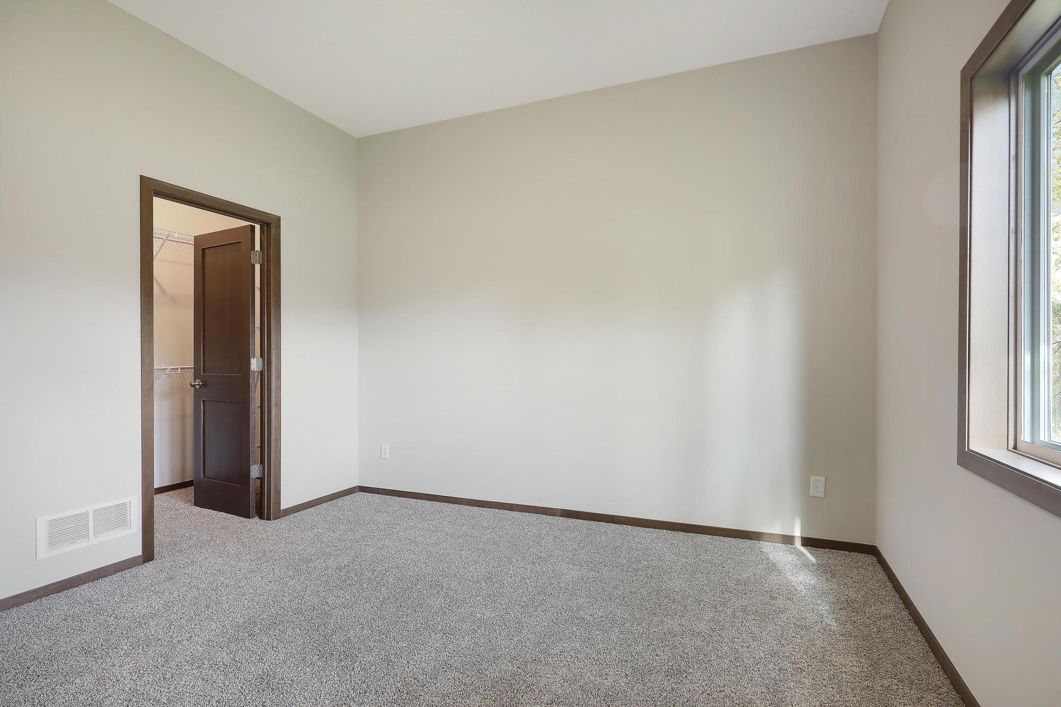 6958 Bovey Trail, Inver Grove Heights, Minnesota image 31