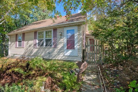 Homes For Sale - 27 Cuyuna Drive<br/> Virginia, MN 55792