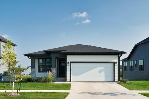 Homes For Sale - 2606 Switchgrass Court Nw Ct<br/> Rochester, MN 55901