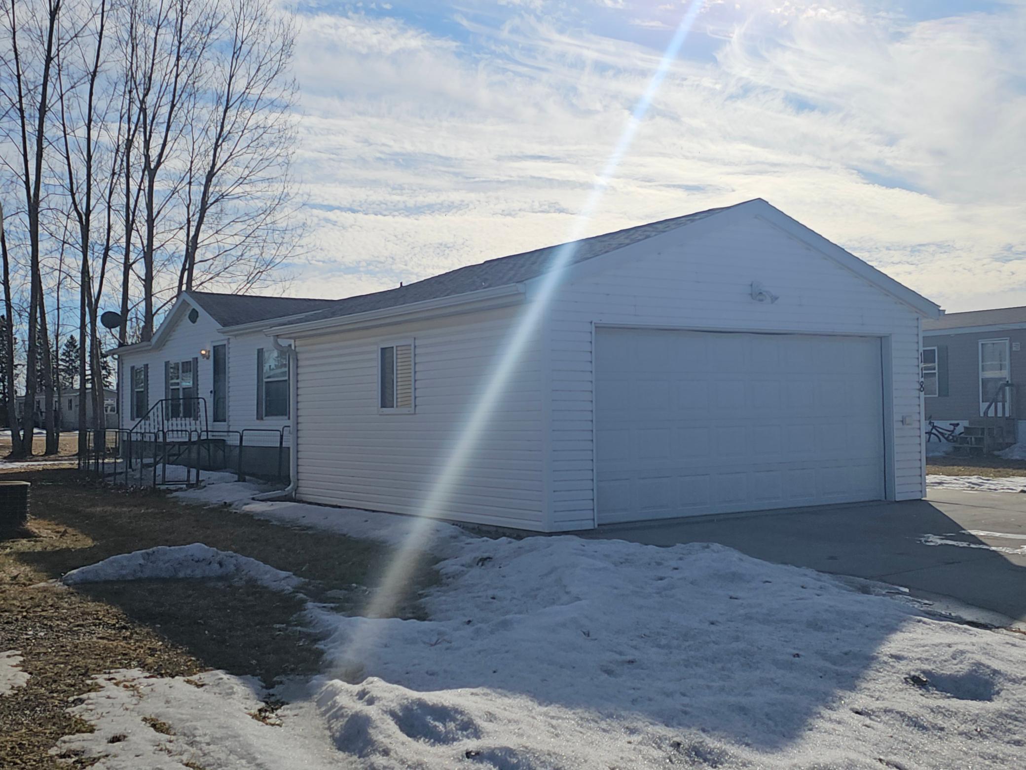 118 Snetting Drive, Thief River Falls, Minnesota image 2