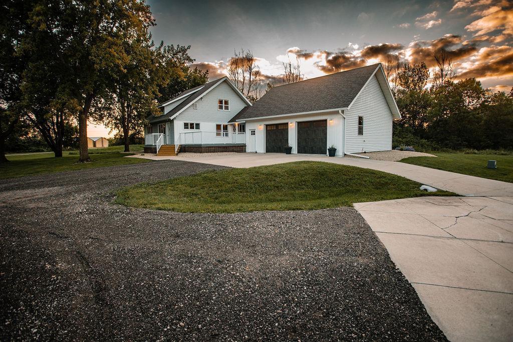 3306 11th Street, Austin, Minnesota image 7