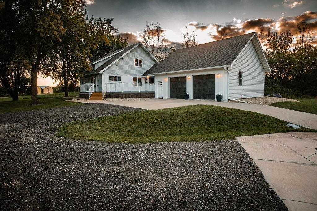 3306 11th Street, Austin, Minnesota image 6