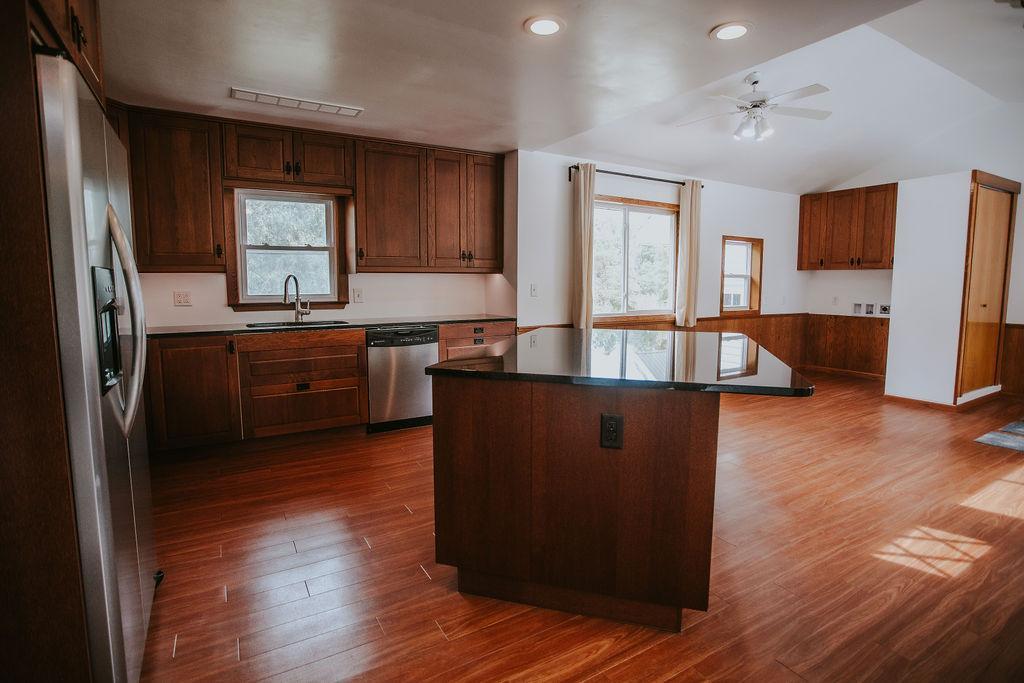3306 11th Street, Austin, Minnesota image 21