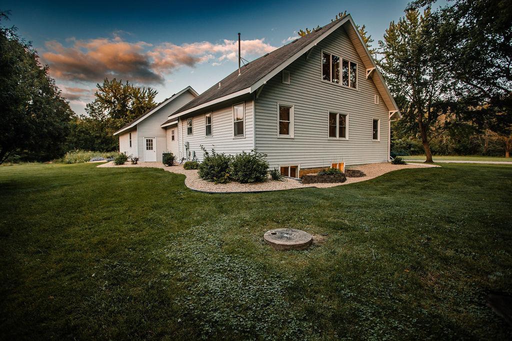 3306 11th Street, Austin, Minnesota image 10