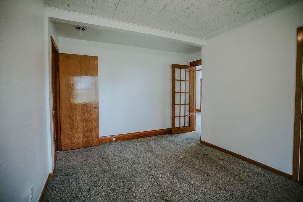 3306 11th Street, Austin, Minnesota image 40