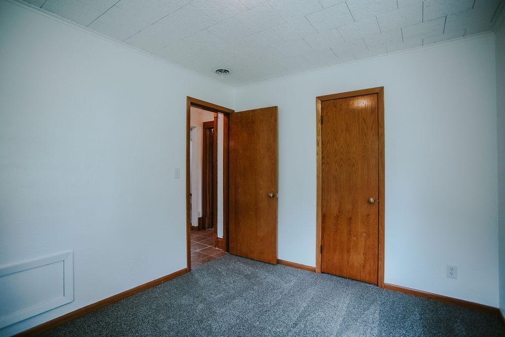 3306 11th Street, Austin, Minnesota image 44