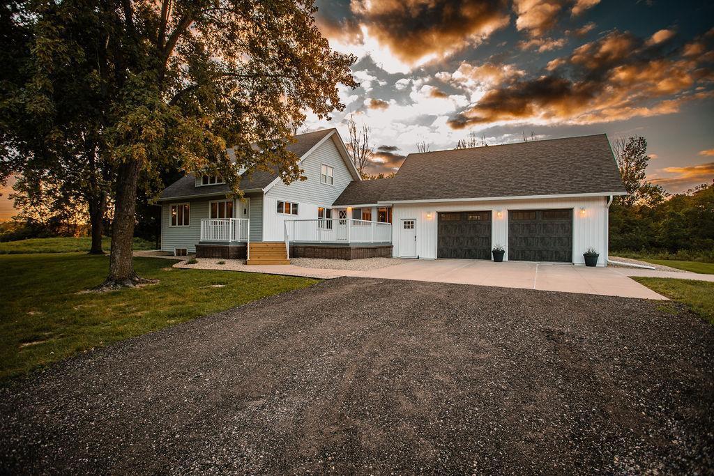 3306 11th Street, Austin, Minnesota image 2