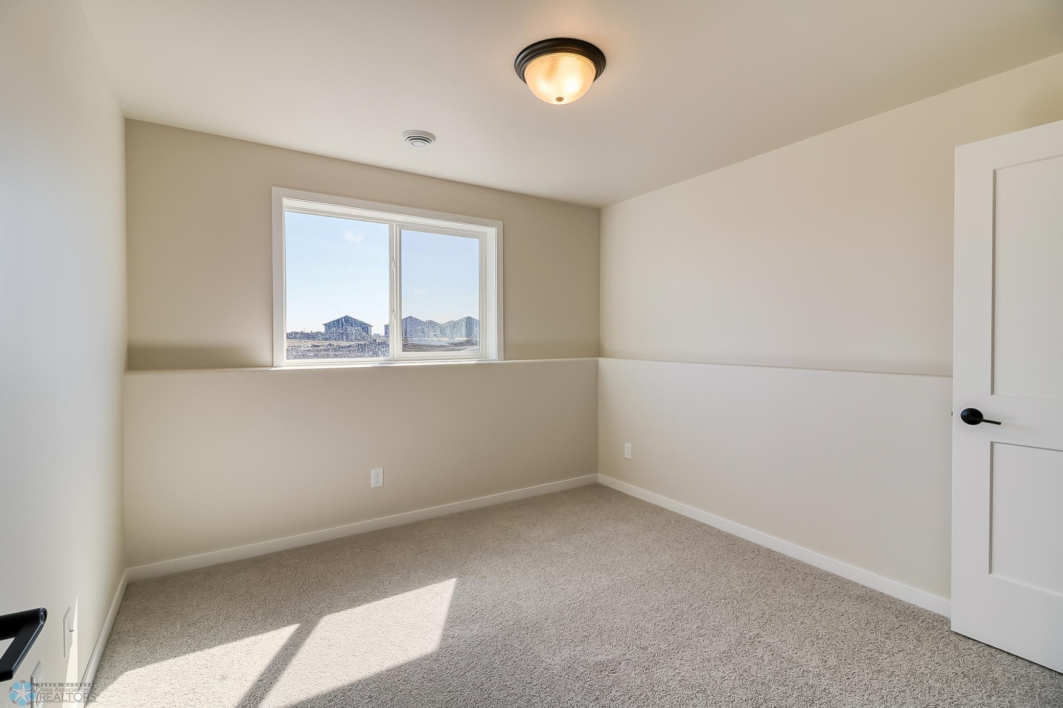 6662 Belding Drive, Fargo, North Dakota image 26