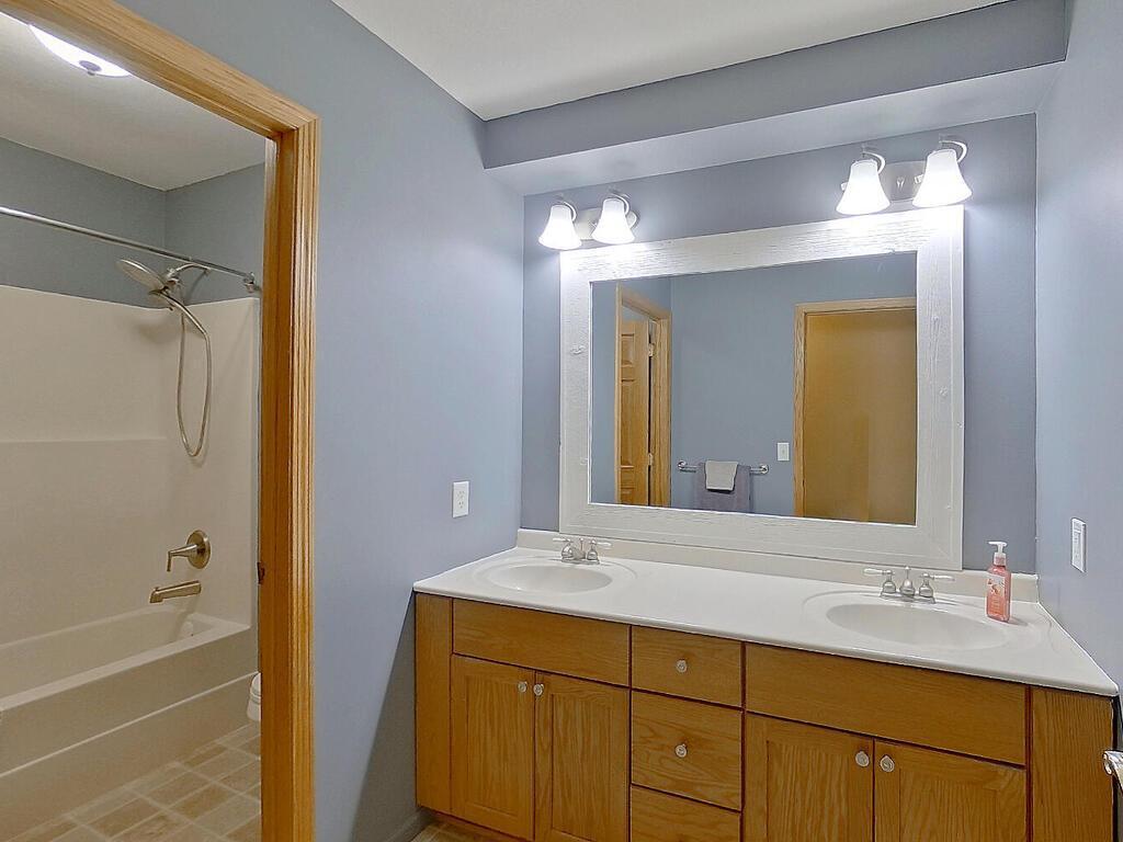16694 206th Circle, Hutchinson, Minnesota image 36