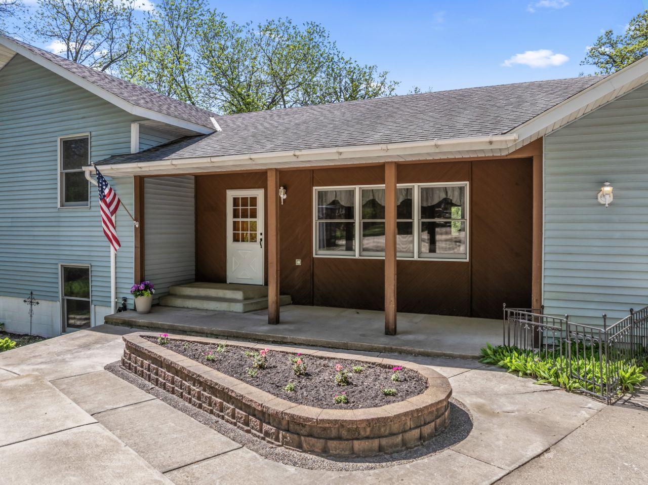 1530 250th Court, Faribault, Minnesota image 4