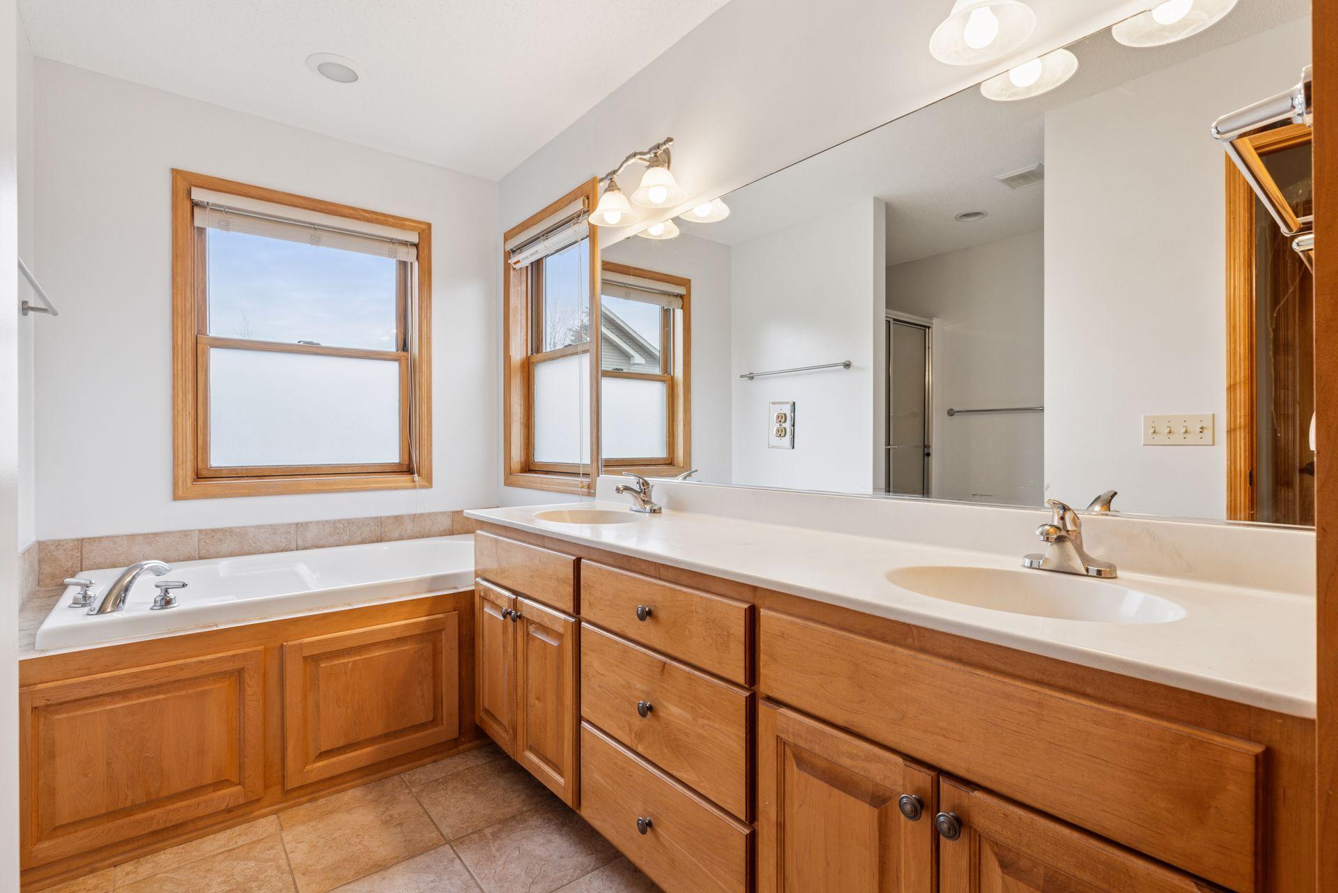 2164 Rushmore Drive, River Falls, Wisconsin image 33