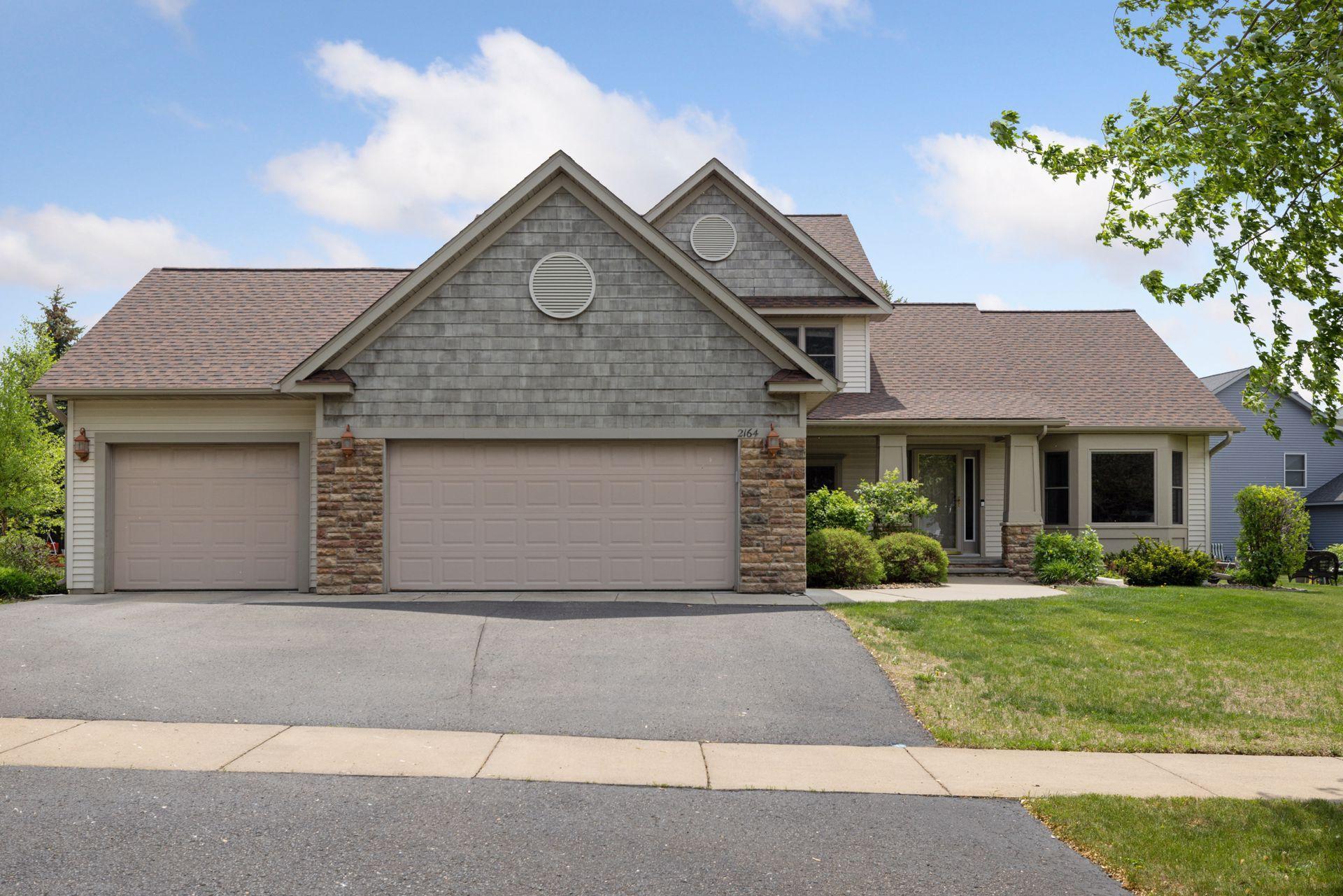 2164 Rushmore Drive, River Falls, Wisconsin image 1