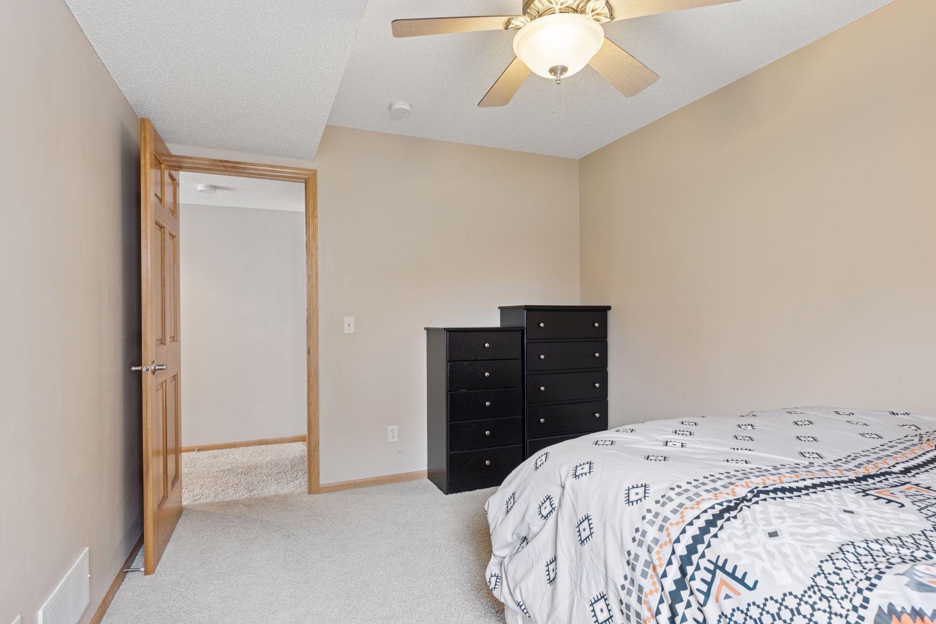 2164 Rushmore Drive, River Falls, Wisconsin image 27