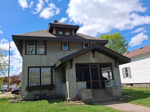 Homes For Sale - 377 E Broadway Street<br/> Winona County, Winona, MN 55987