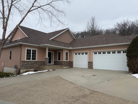 Townhouse For Sale - 1598 Salem Court<br/> Olmsted County, Rochester, MN 55902