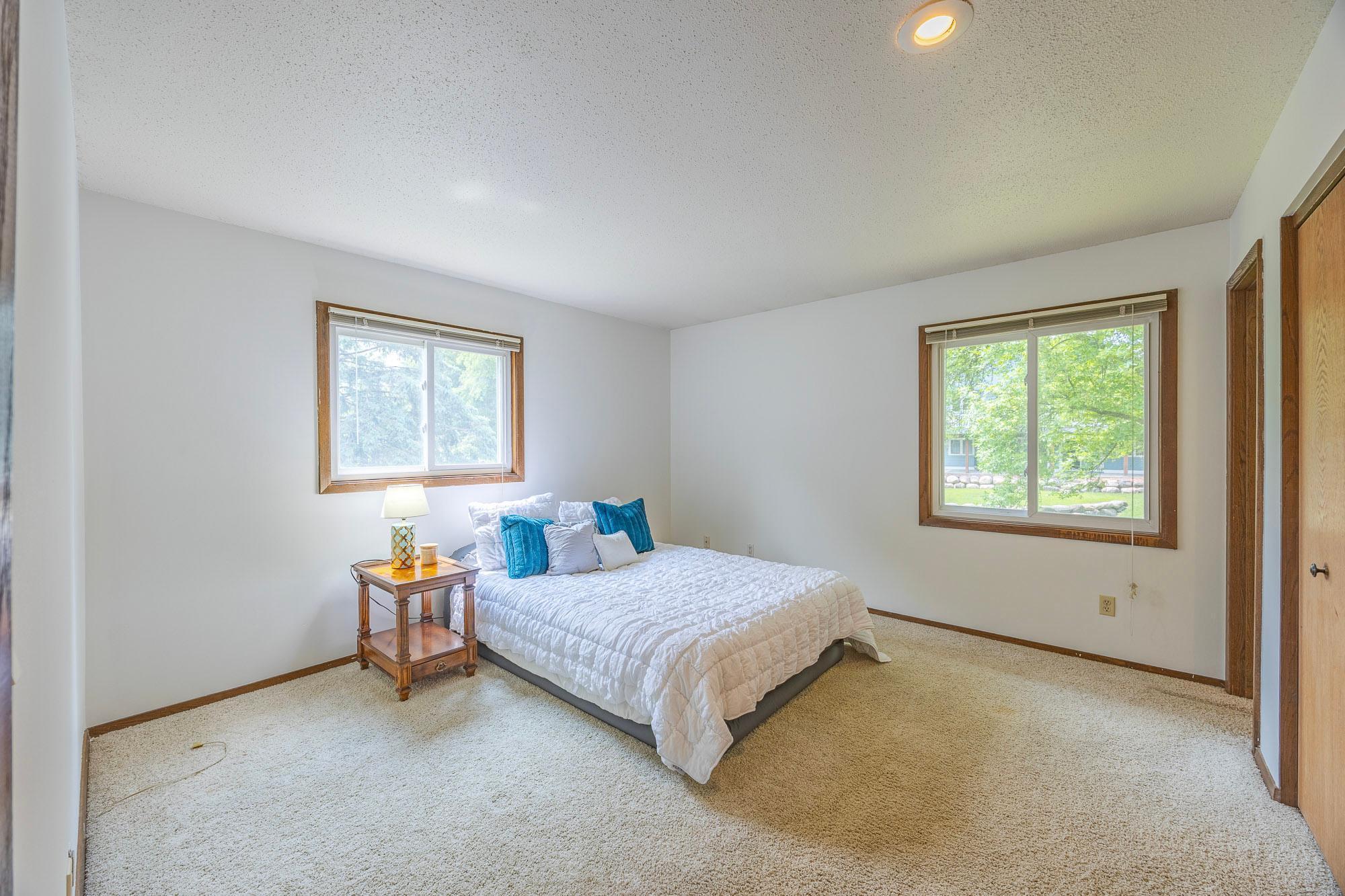 14140 Vale Court, Eden Prairie, Minnesota image 27