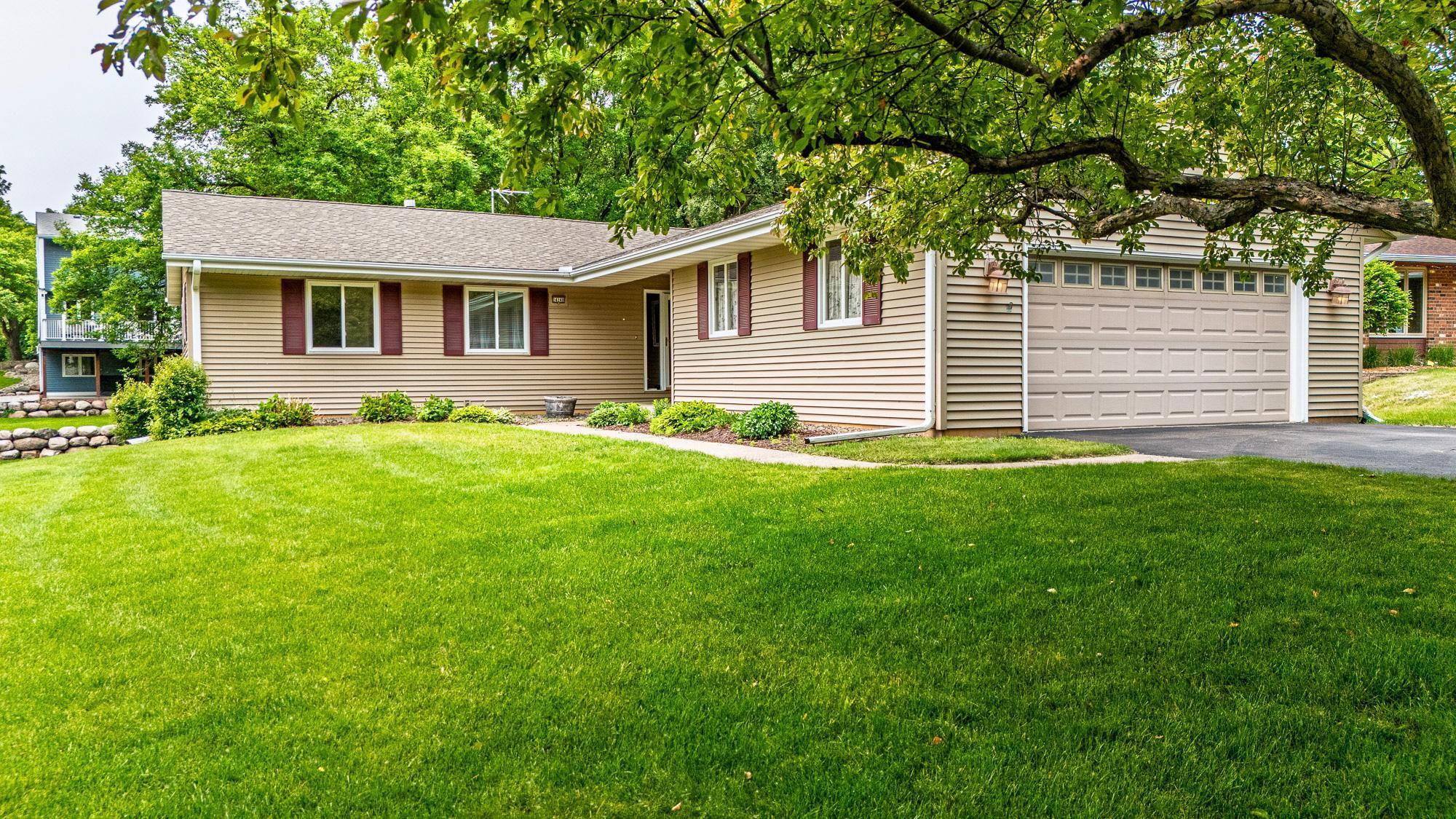 14140 Vale Court, Eden Prairie, Minnesota image 43
