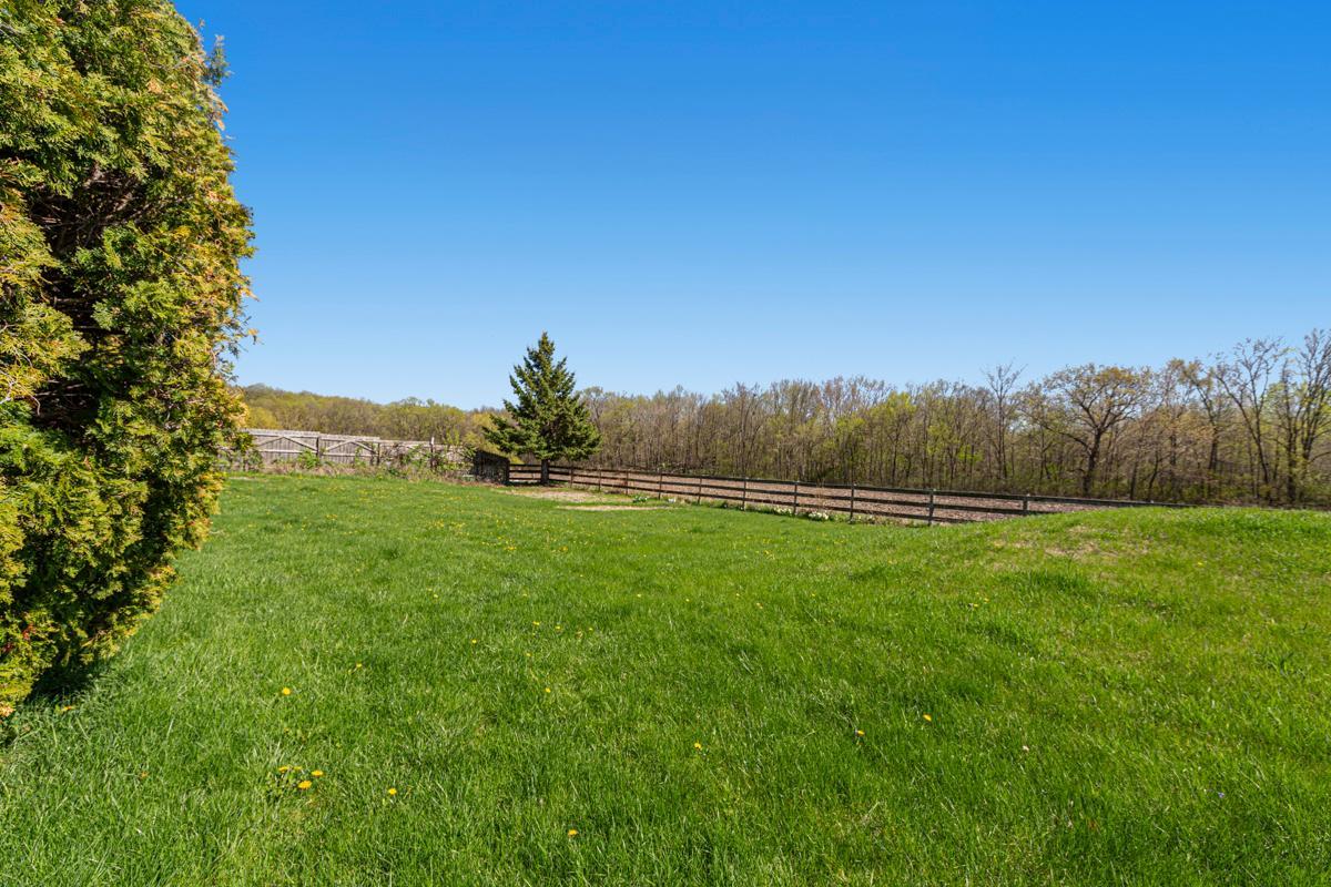 15426 Shieldsville Boulevard, Faribault, Minnesota image 9
