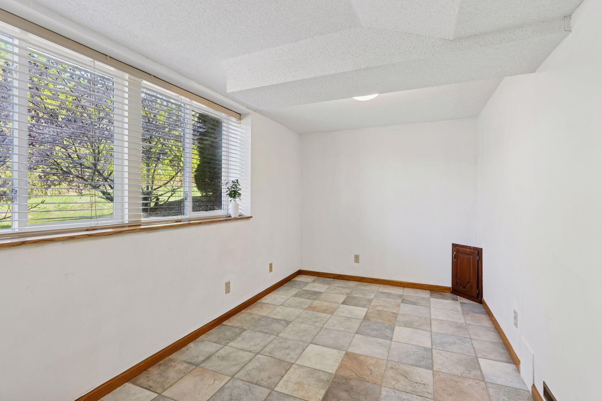 7146 Military Road, Woodbury, Minnesota image 30