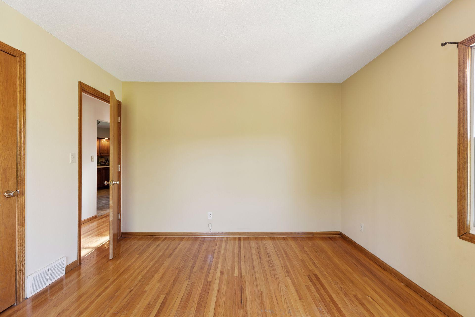 7146 Military Road, Woodbury, Minnesota image 16