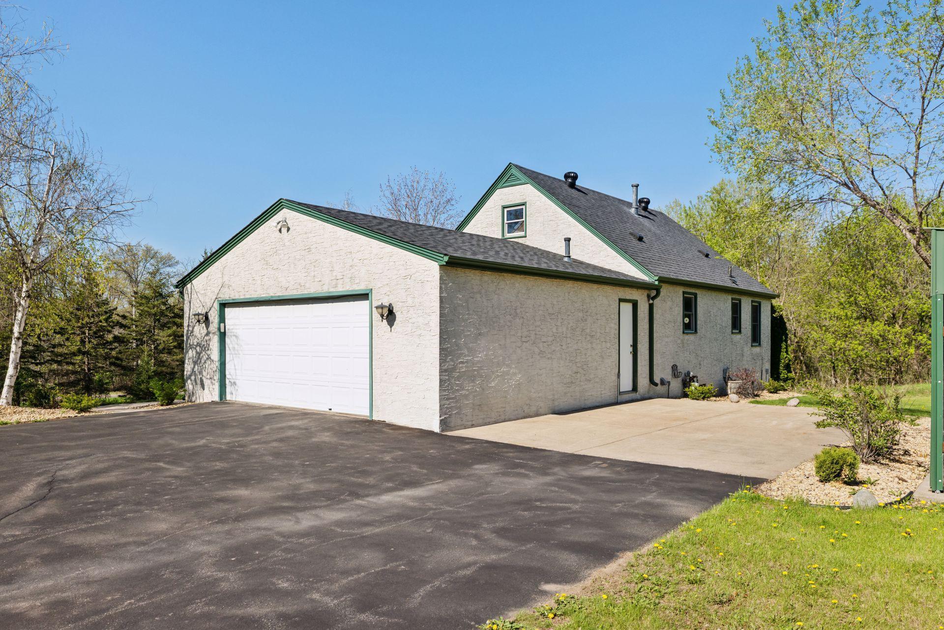7146 Military Road, Woodbury, Minnesota image 36