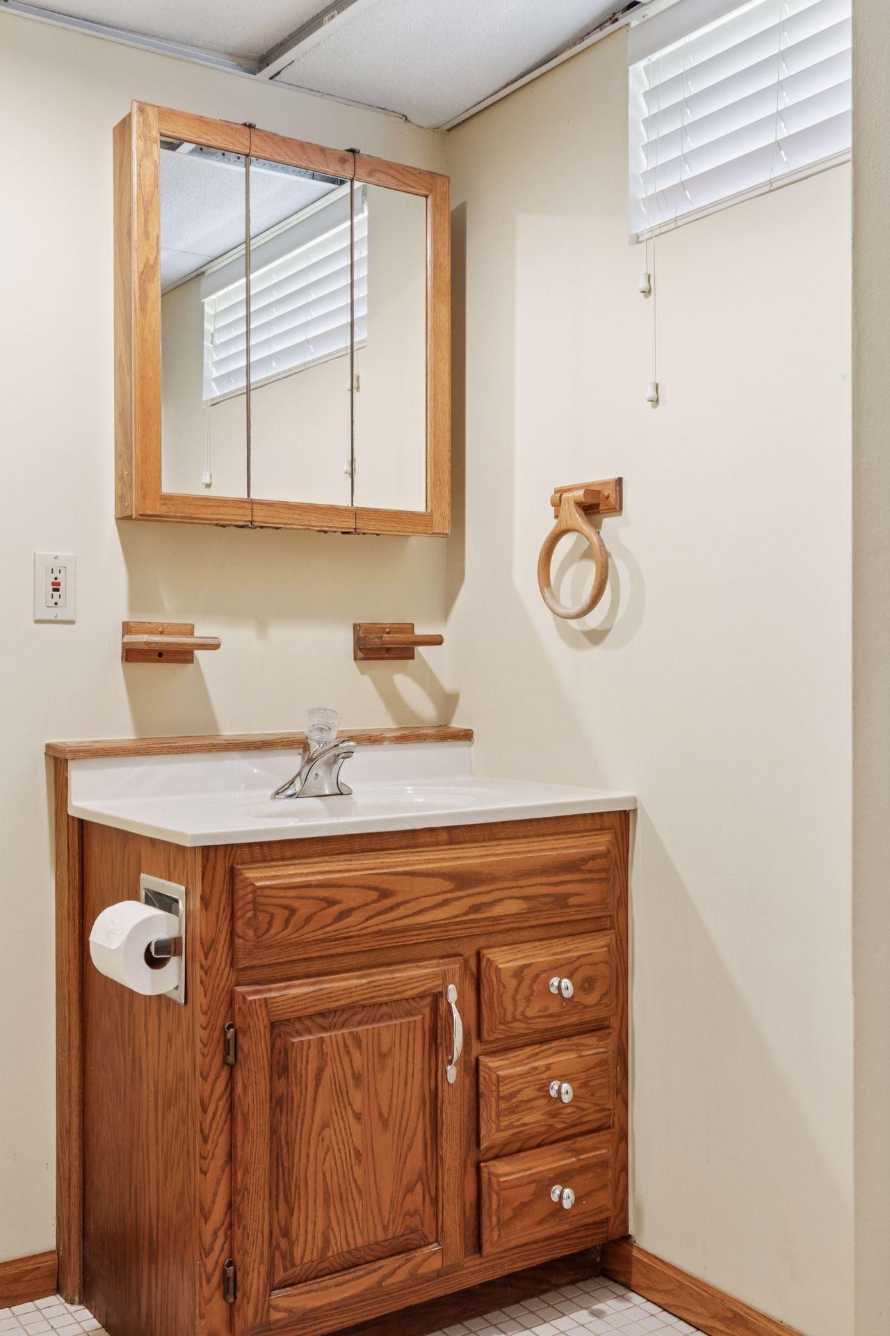 7146 Military Road, Woodbury, Minnesota image 34