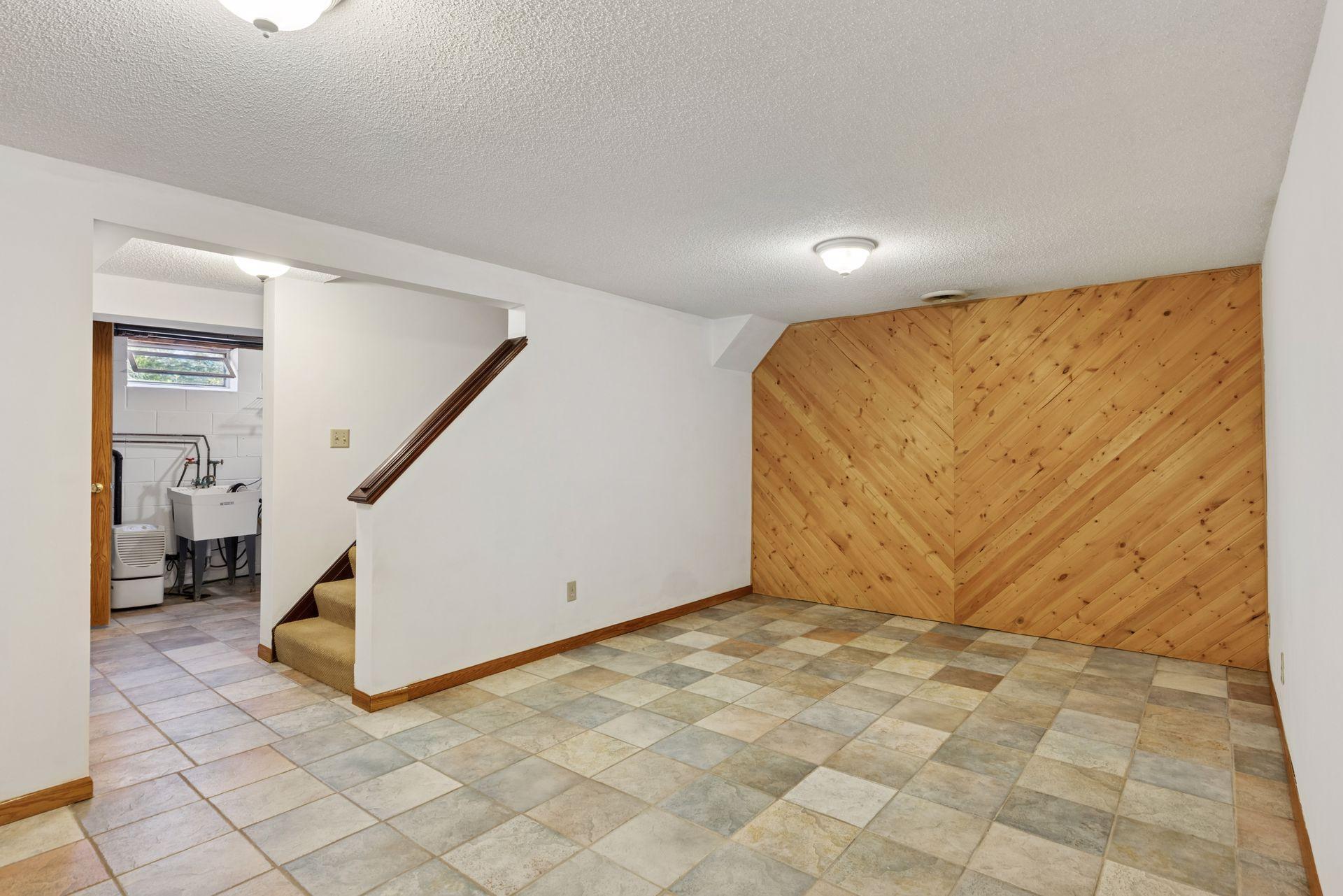 7146 Military Road, Woodbury, Minnesota image 27