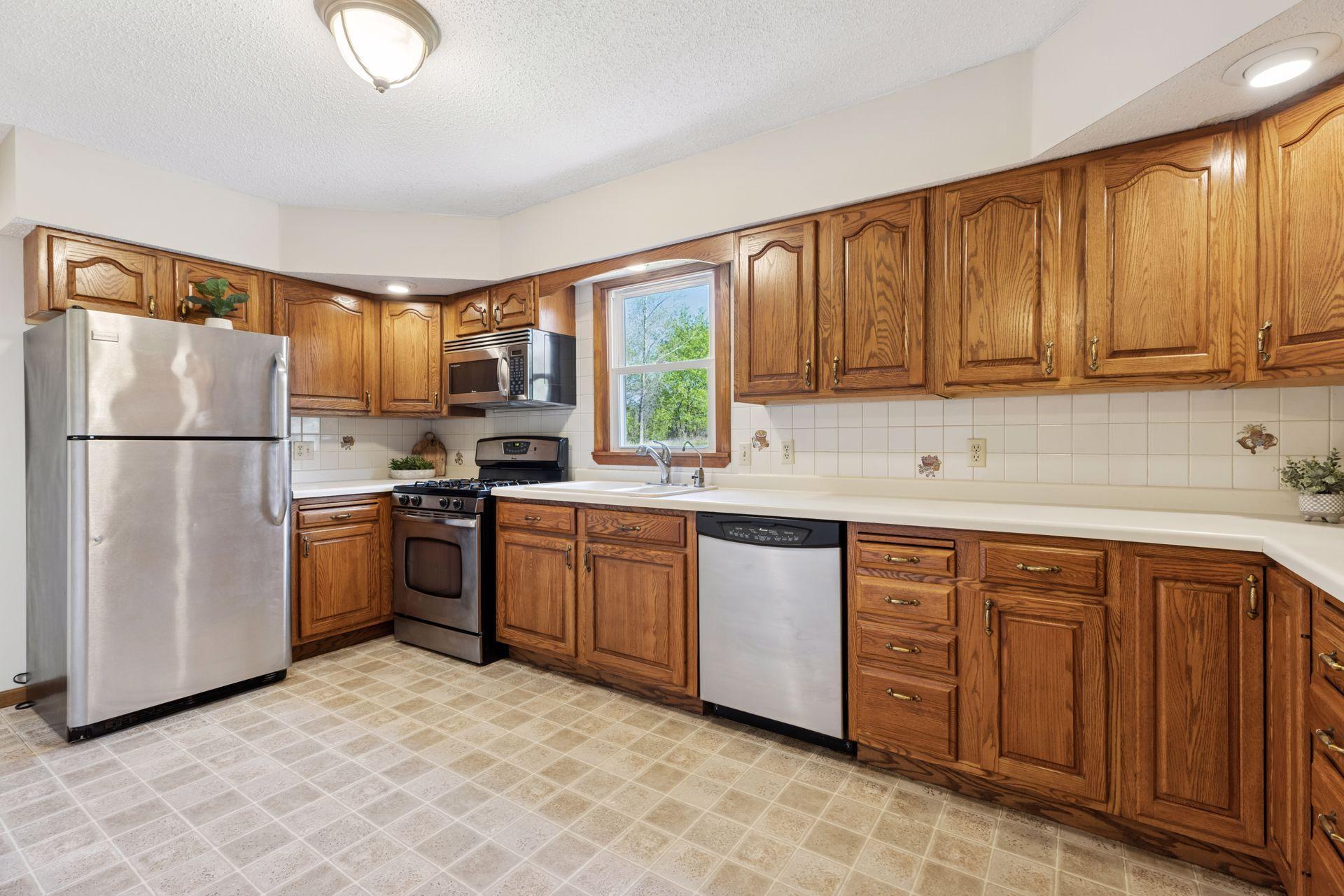 7146 Military Road, Woodbury, Minnesota image 4