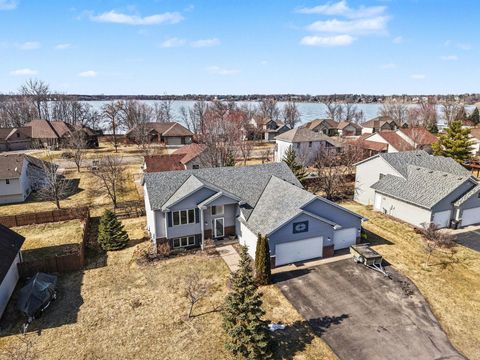 Homes For Sale - 29602 Shoreview Circle<br/> Lindstrom, MN 55045