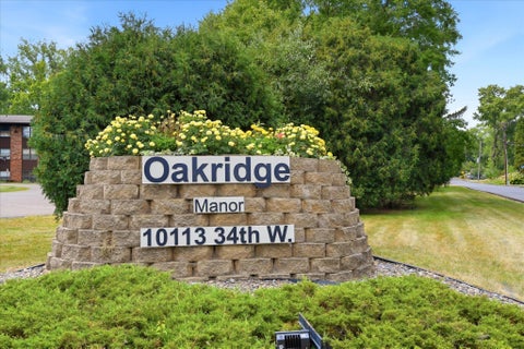 Condo For Sale - 10113 W 34th Street<br/> Minnetonka, MN 55305