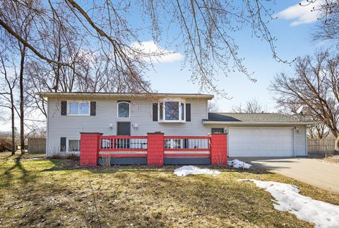 Homes For Sale - 306 Parkview Curve<br/> Zumbrota, MN 55992