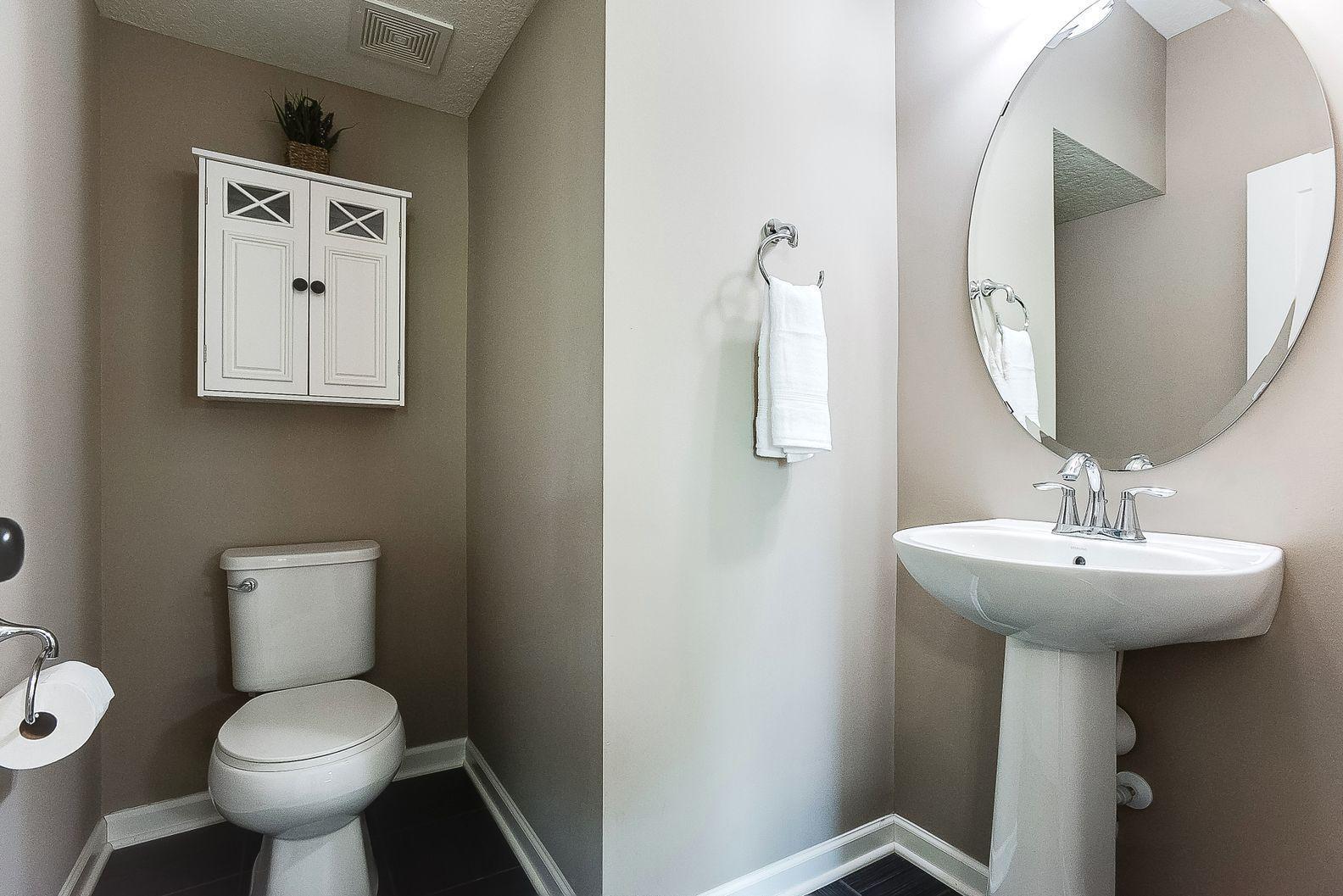 8934 SW Village Loop, Chanhassen, Minnesota image 11