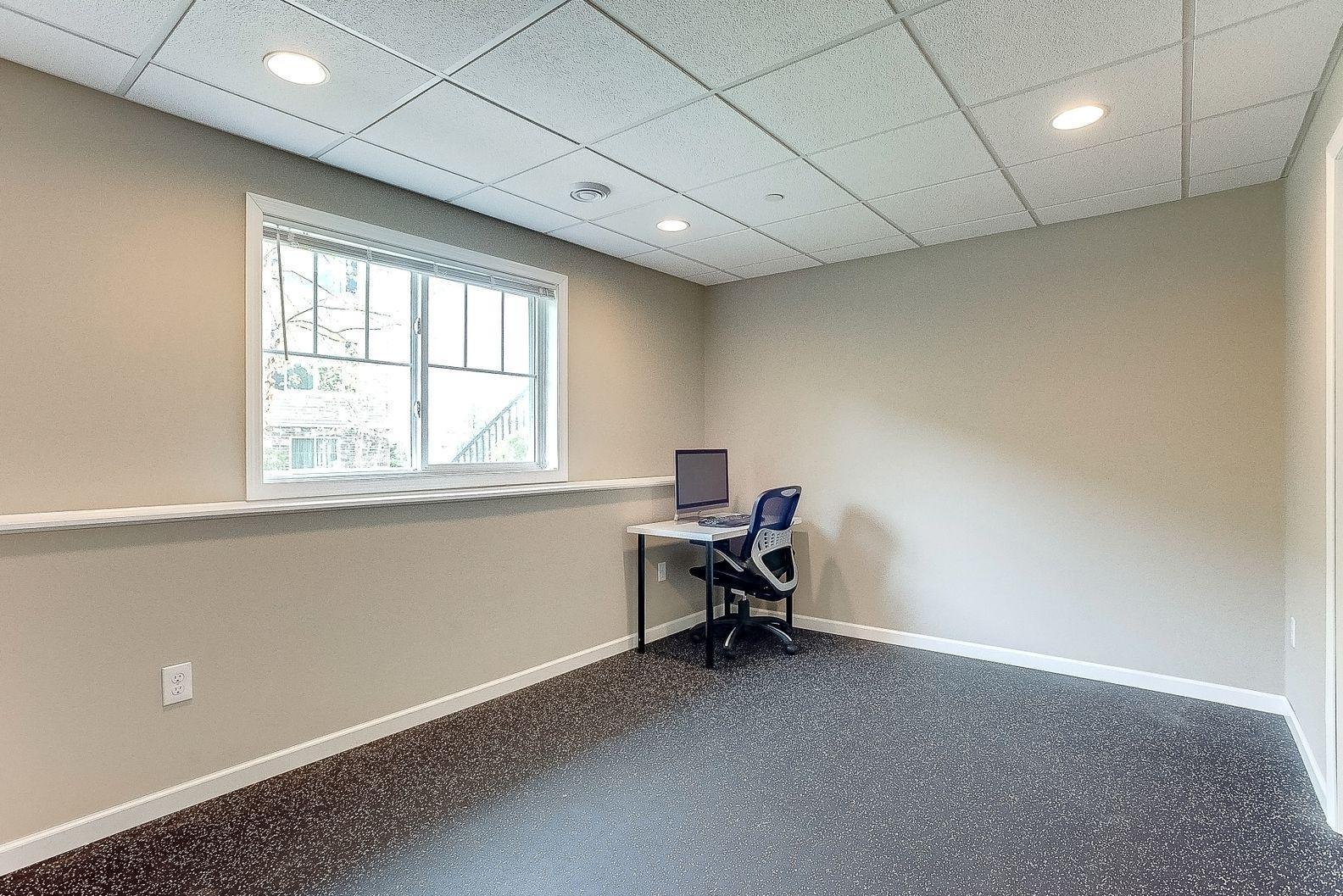8934 SW Village Loop, Chanhassen, Minnesota image 28