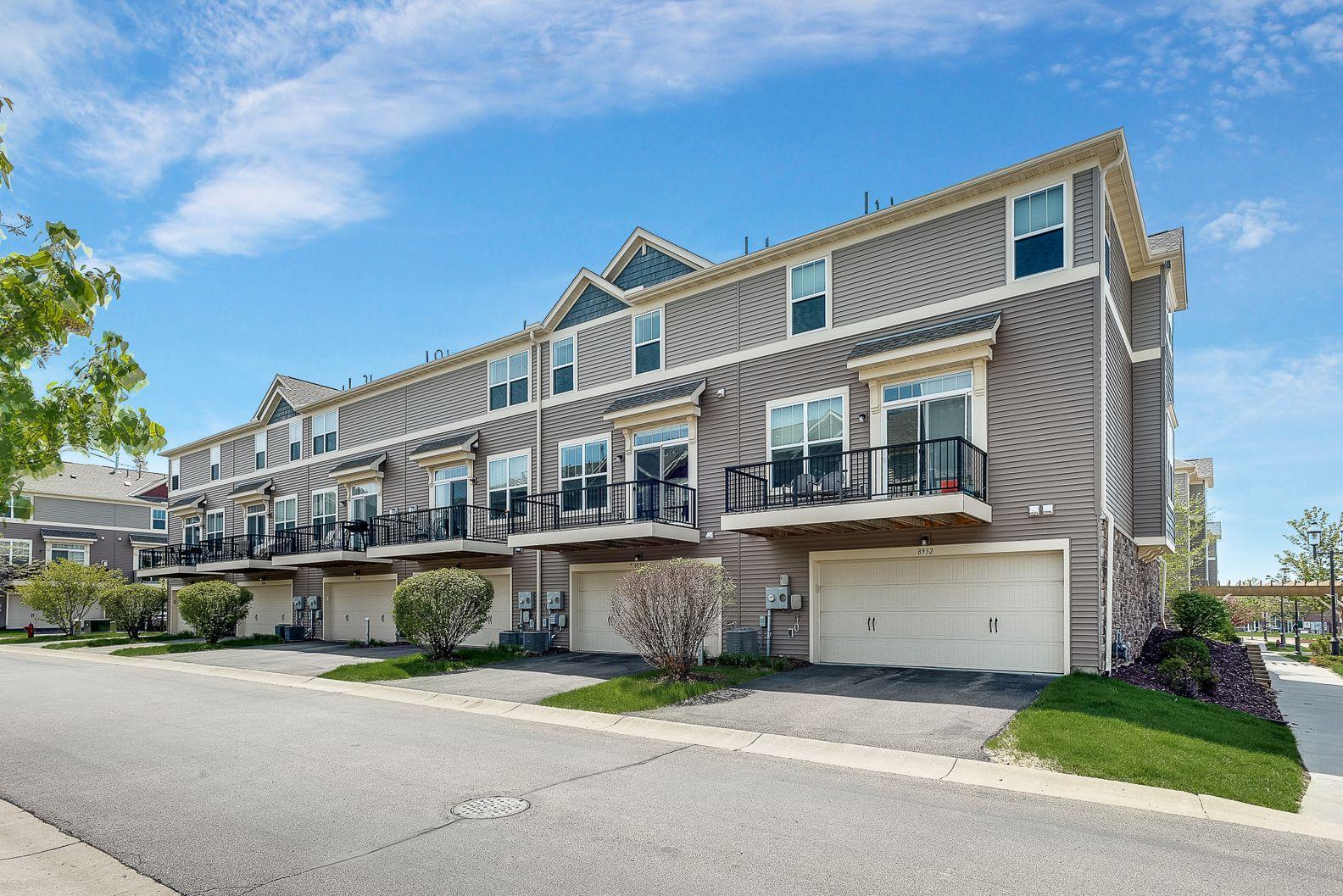 8934 SW Village Loop, Chanhassen, Minnesota image 43