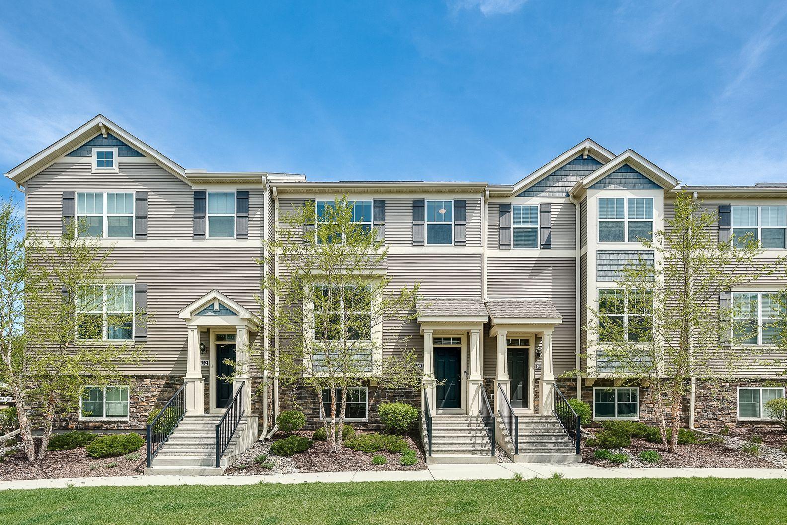 8934 SW Village Loop, Chanhassen, Minnesota image 48