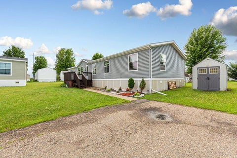 Homes For Sale - 2147 Celtic Court<br/> Nicollet County, North Mankato, MN 56003