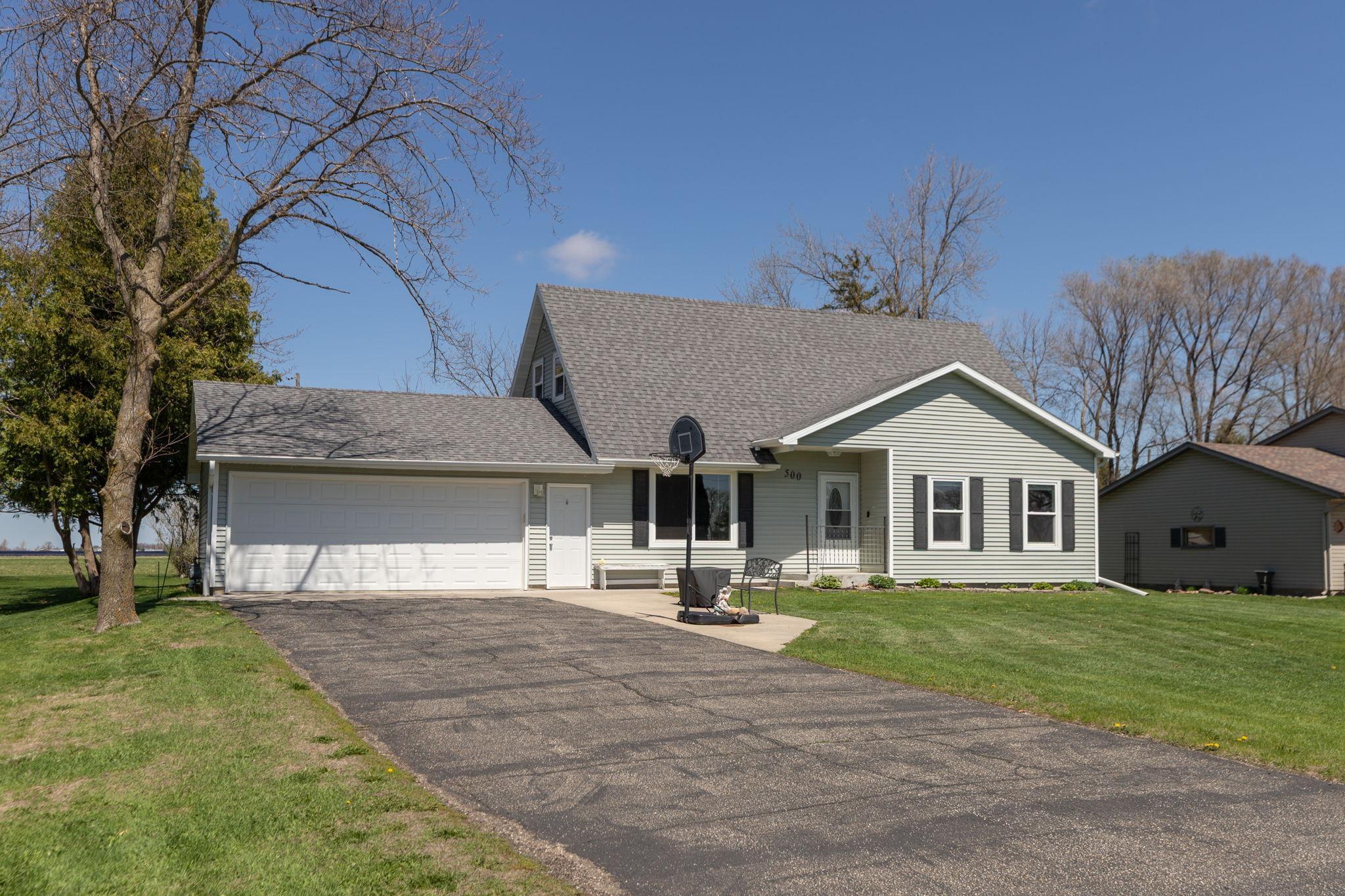 500 E Front Street, Claremont, Minnesota image 3