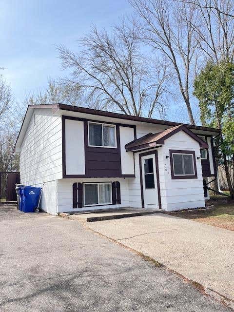 Homes For Sale - 760 Larpenteur Avenue<br/> Ramsey County, Saint Paul, MN 55117