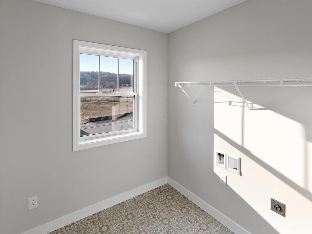 7369 Waverly Avenue, Shakopee, Minnesota image 32