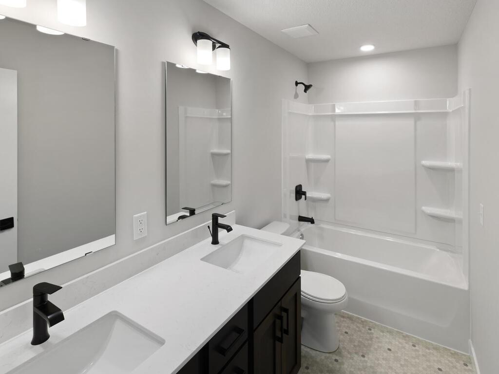 7369 Waverly Avenue, Shakopee, Minnesota image 35