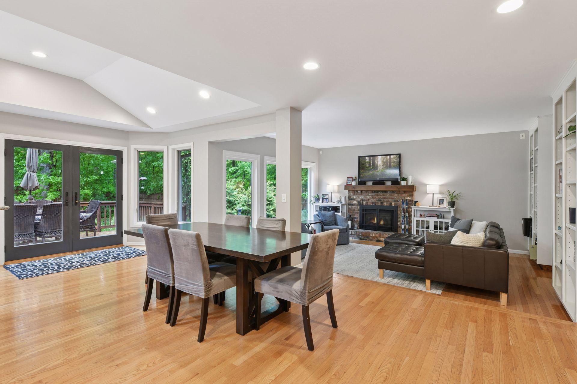 655 Holly Lane, Minneapolis, Minnesota image 15