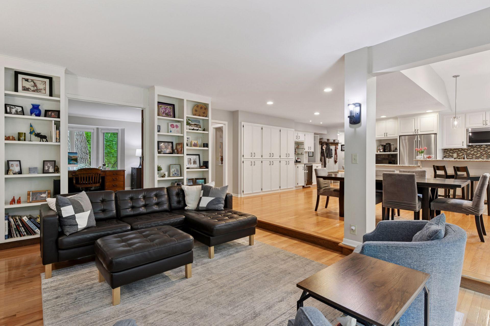 655 Holly Lane, Minneapolis, Minnesota image 21