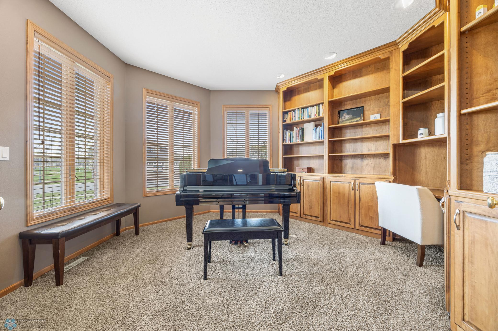 4226 Timberline Drive, Fargo, North Dakota image 21